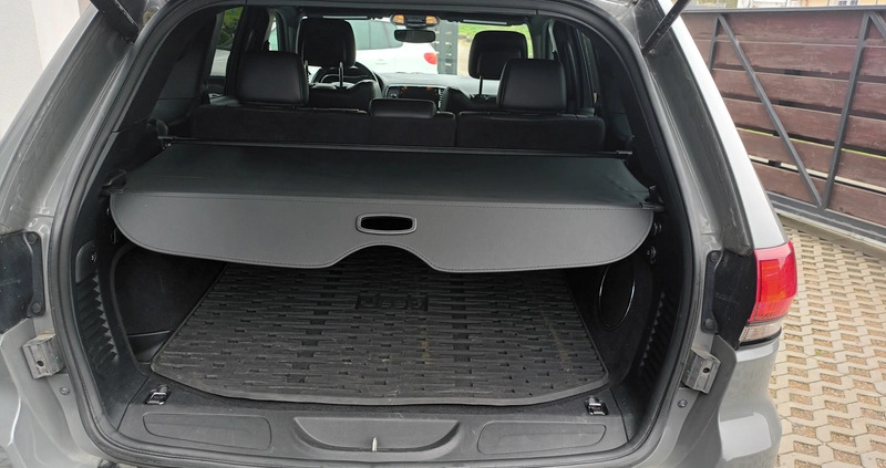 Jeep Grand Cherokee cena 133000 przebieg: 107500, rok produkcji 2019 z Kraków małe 172